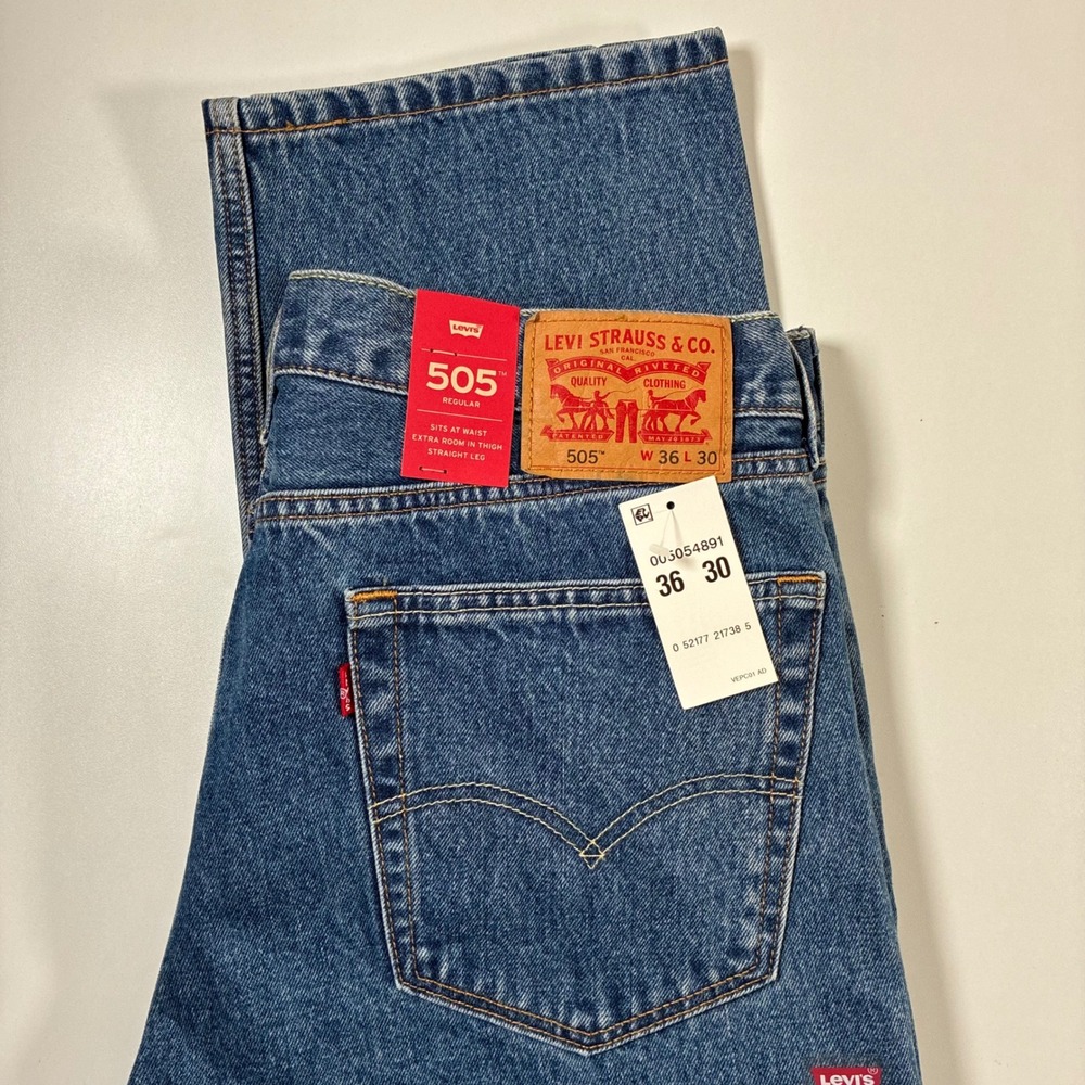 NEW Levis 505 Regular Fit Jeans 36x30 Blue Straight Leg Denim USA Cowboy